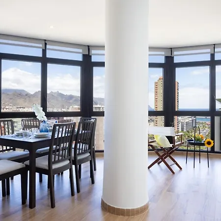 Home2book Stunning Cruz Views *